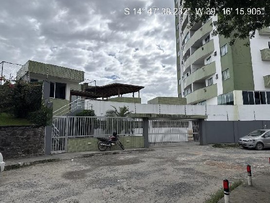 Apartamento em Goes Calmon