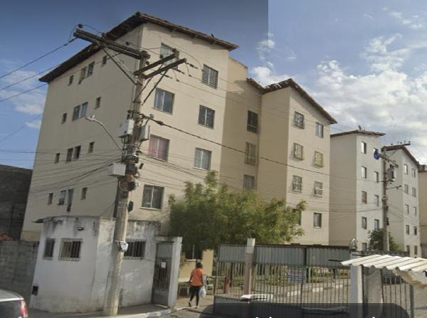 Apartamento em Tomba