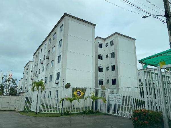Apartamento em Caji